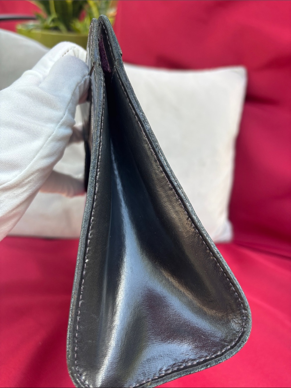 Gucci GG Supreme Canvas Clutch with Blue and Red Web Stripe - Picture 11 of 15
